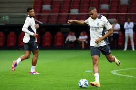 恐怕很难达 恐怕很难达