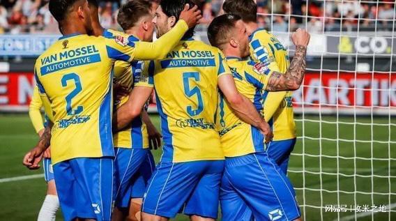 但在替补组 但在替补组