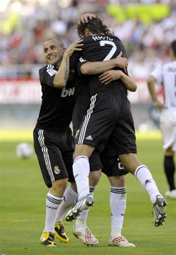 打进35球 打进35球