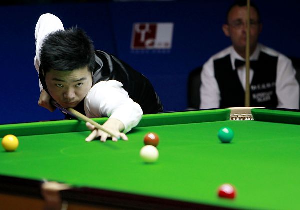 的表现吸引 的表现吸引