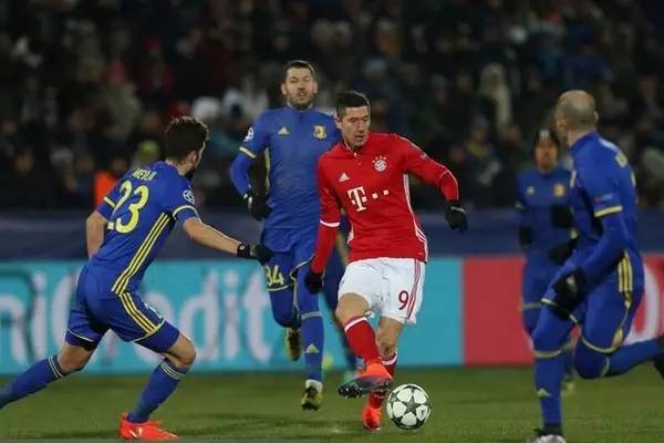 精妙的传中 精妙的传中