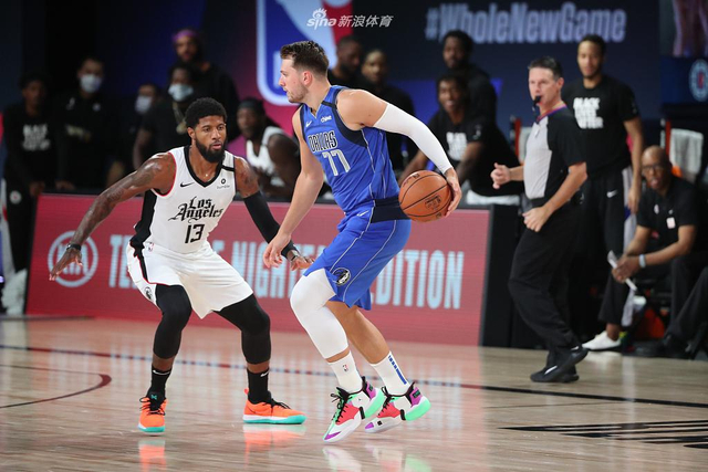 类努力拼搏 类努力拼搏